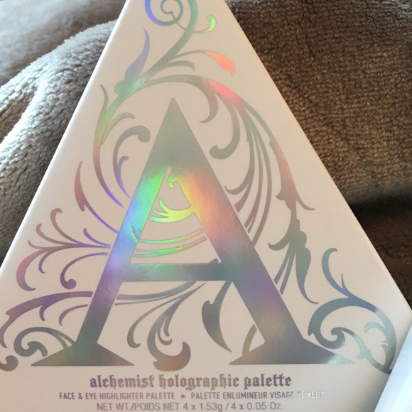 💕 Kat Von D Alchemist Holographic Palette - Picture 4 of 8